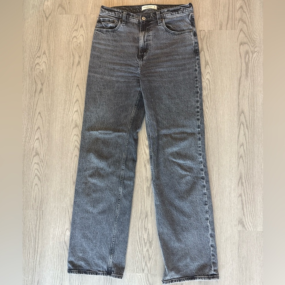 Abercrombie & Fitch 90s Relaxed Jean High Rise Sz 28 in Dark Grey 🩶